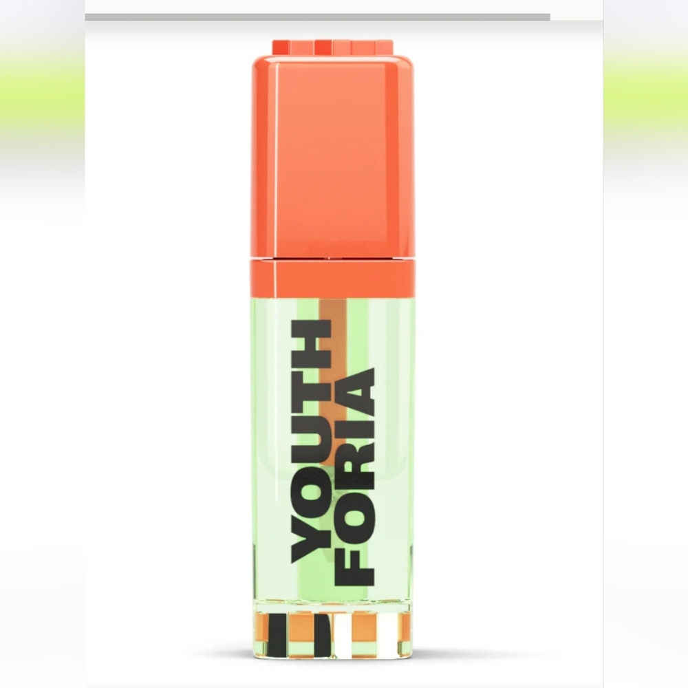 Youth foria Color Changing Blush Oil. - Chemical Reaction
